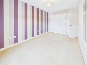 DOUBLE BEDROOM TO WARDROBES- click for photo gallery